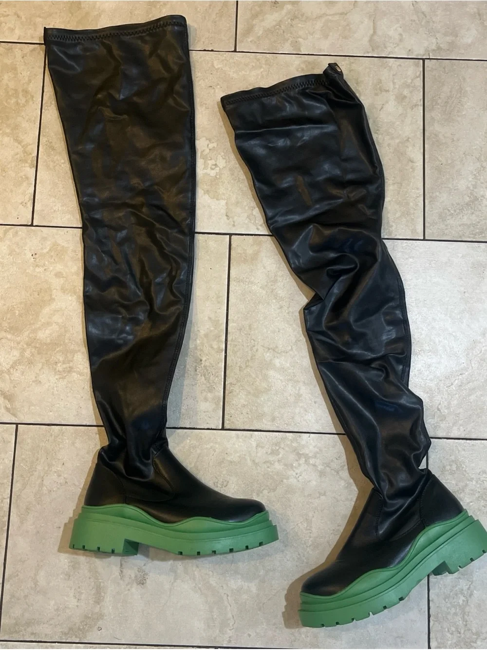 Azalea Wang Naomi Black Over-the-Knee Boots with Green Lug Sole size 9